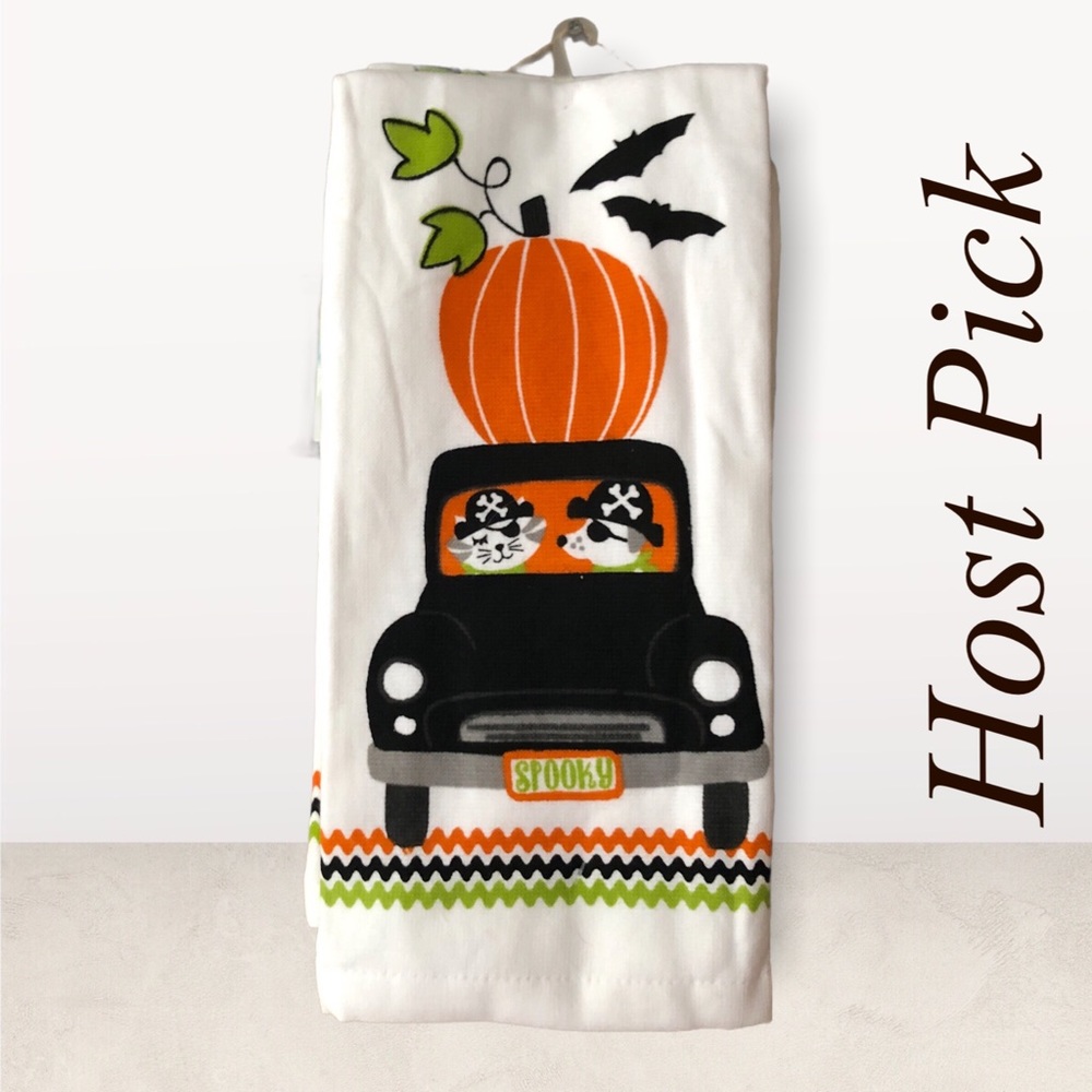 HOST PICK 🎃 Halloween Pirate Cat & Dog In Old Timey Truck Kitchen Hand Towels